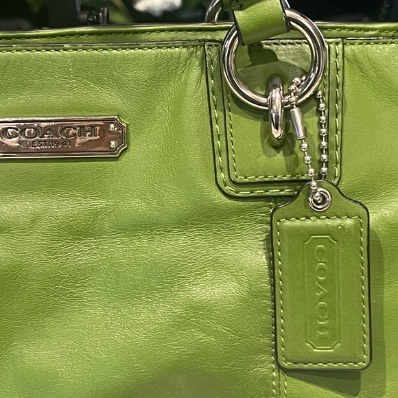 Coach Green Leather Tote Bag - Picture 6 of 9